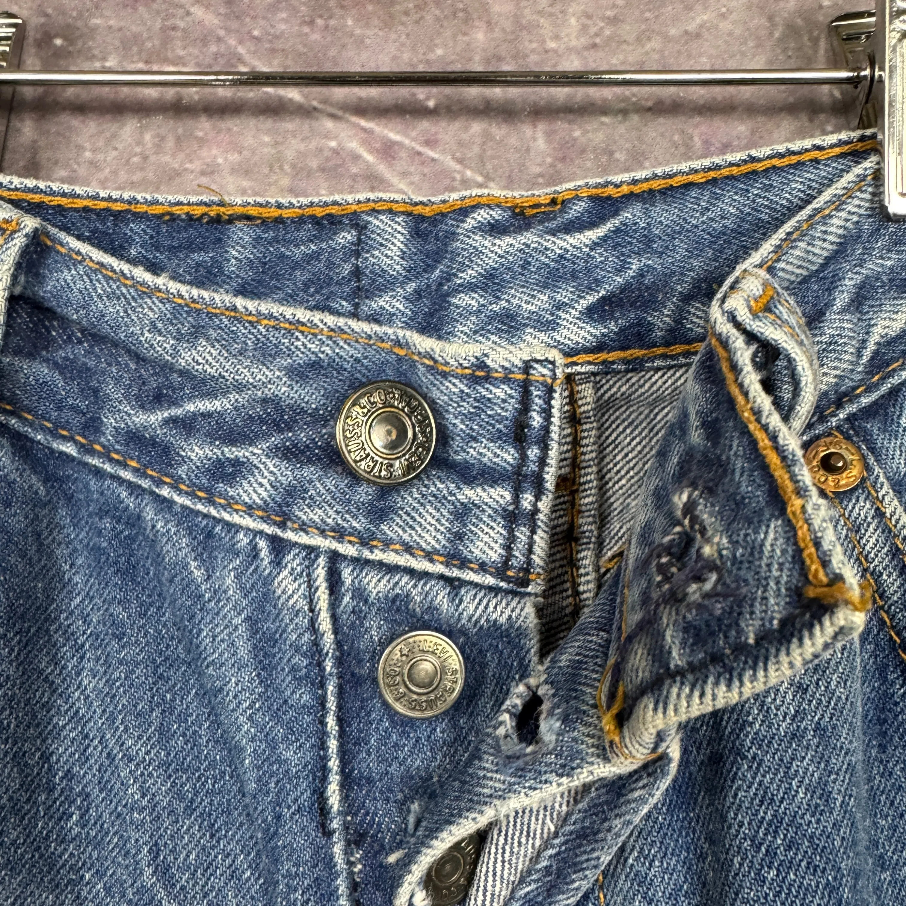 80s Medium Wash Levi's 7501 Denim Jeans 27x29 0652