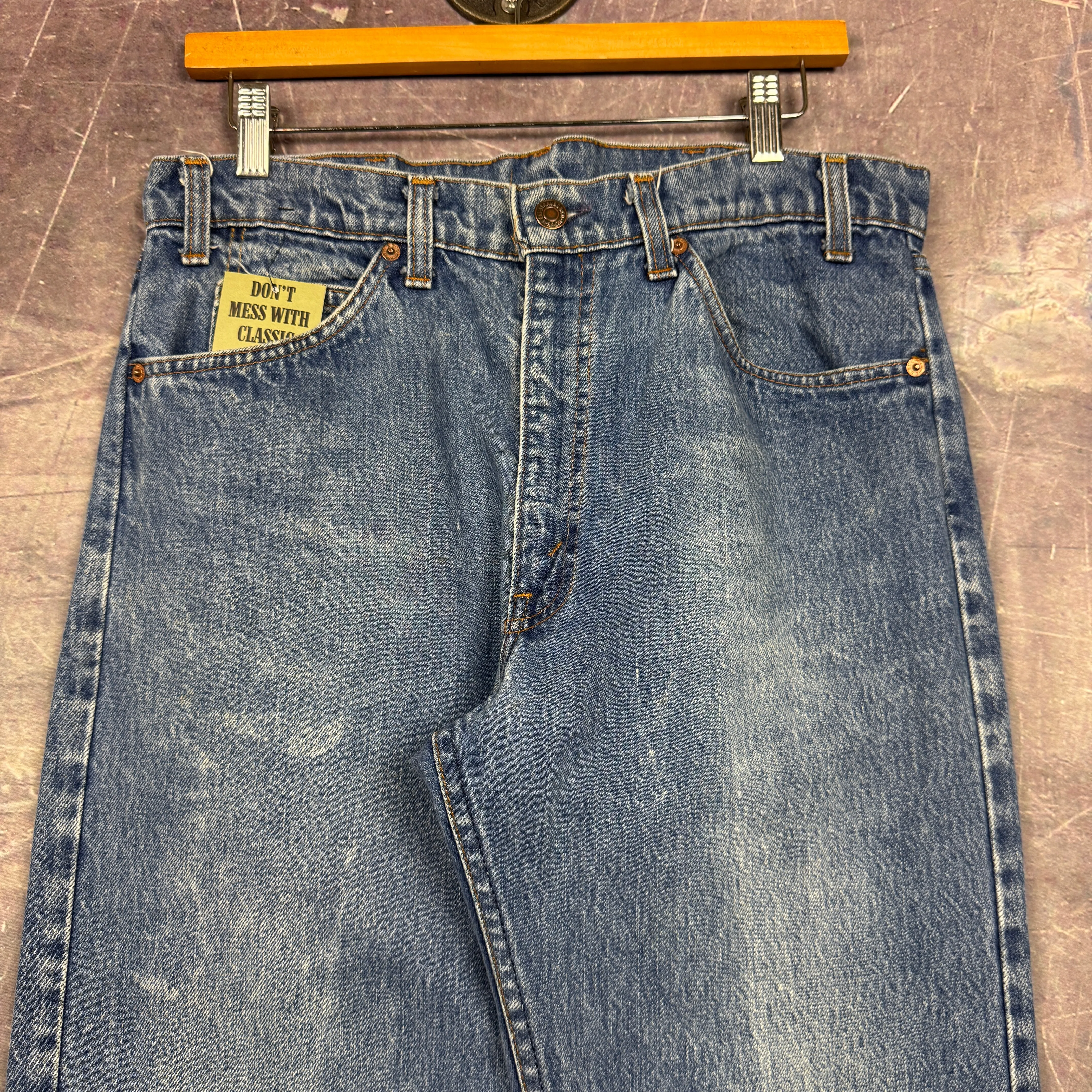 80s Medium Wash Orange Tab Levi's 505 Denim Jeans 32x28 0707