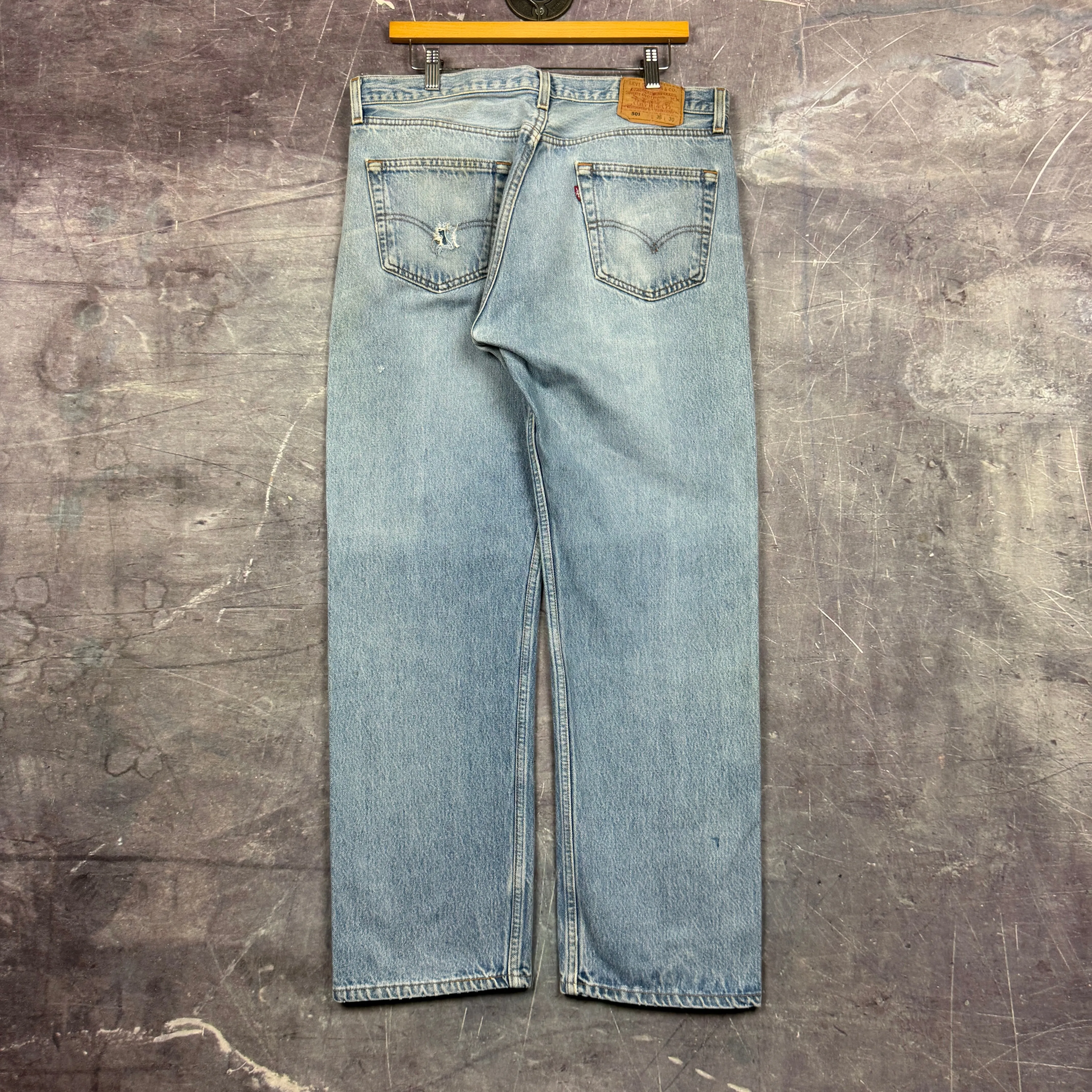 90s Light Wash Levi's 501 Denim Jeans 34x29.5 0771