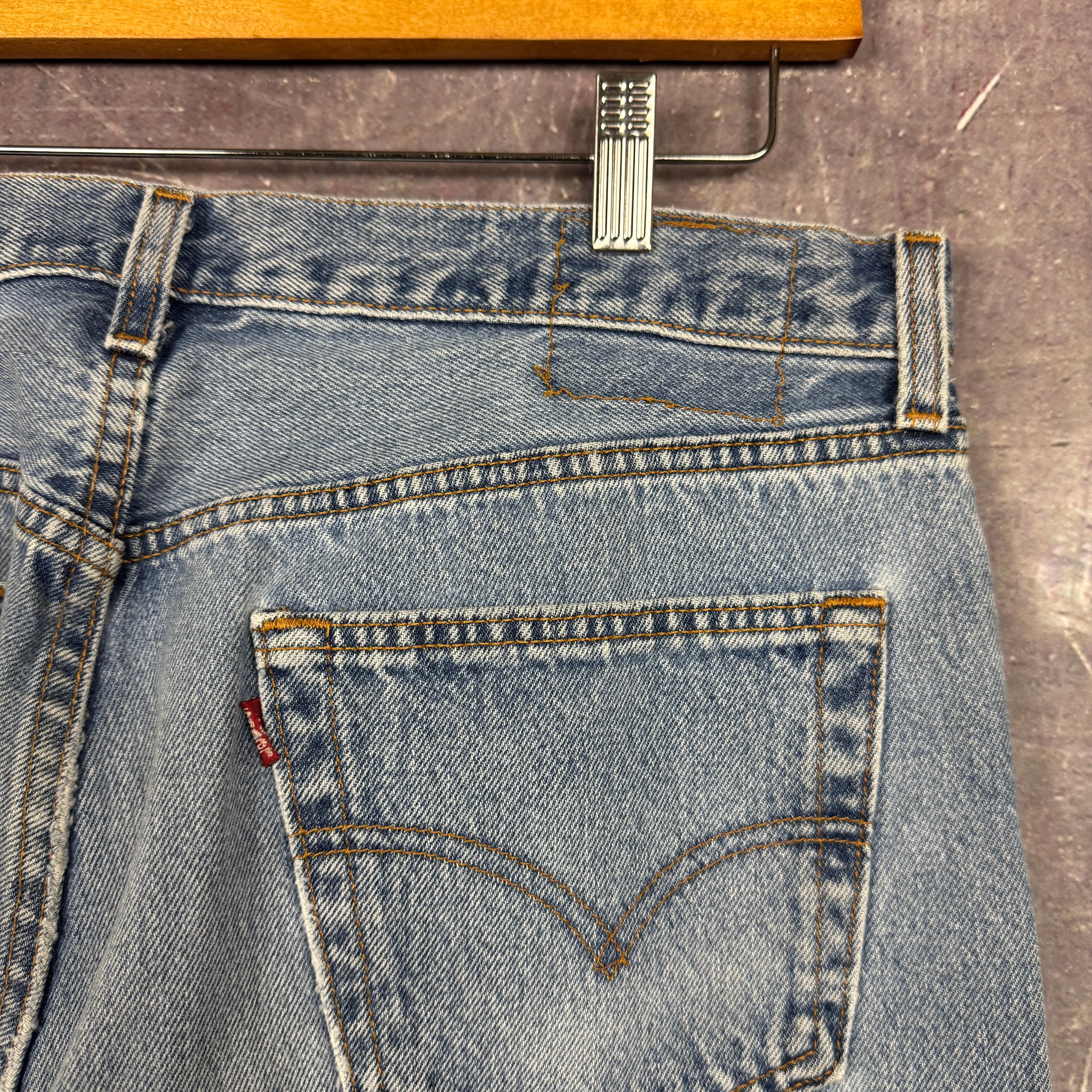 90s Light Wash Levi's 501 Denim Jeans 34x33.5 0654
