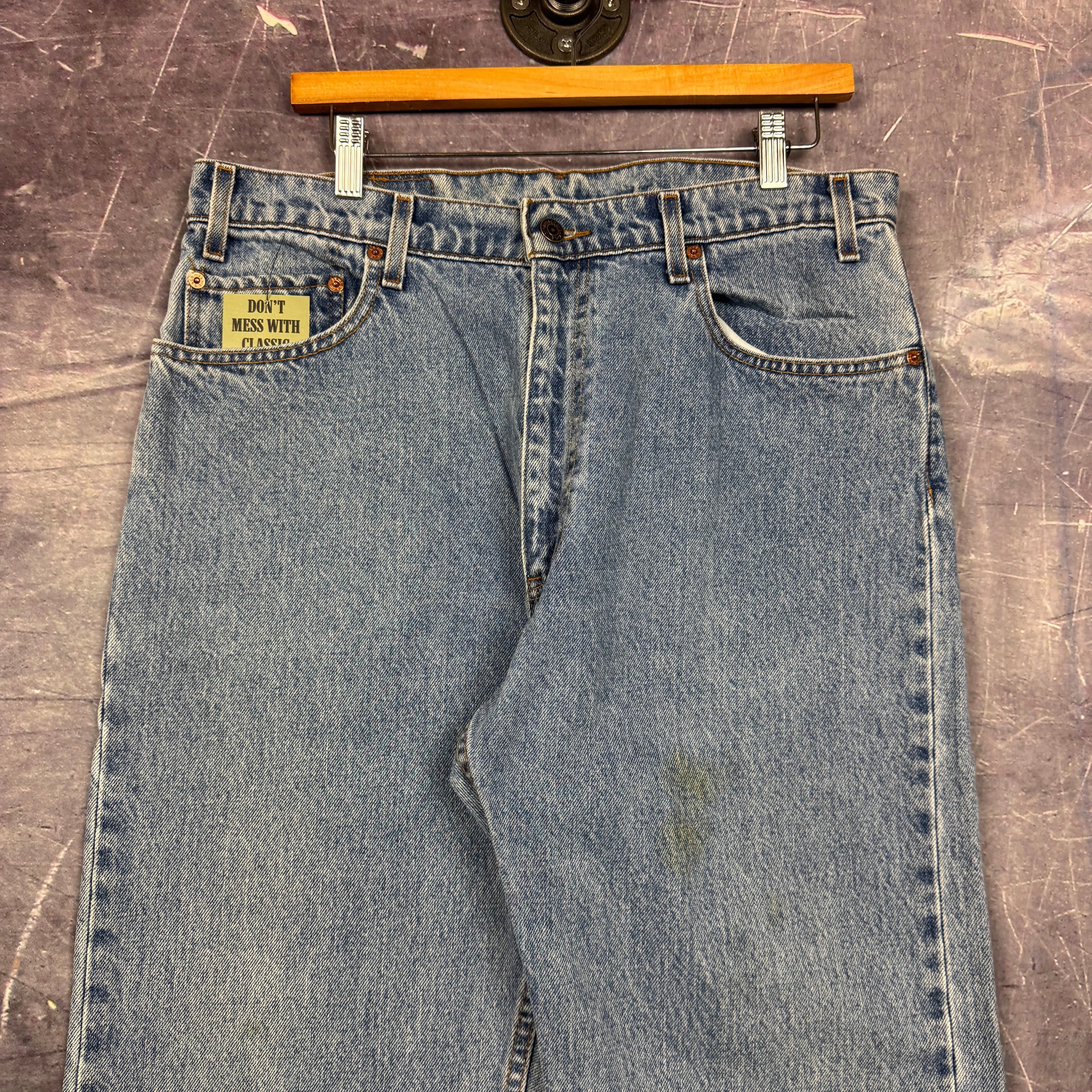 90s Light Wash Levi's 505 Denim Jeans 34x30 0805