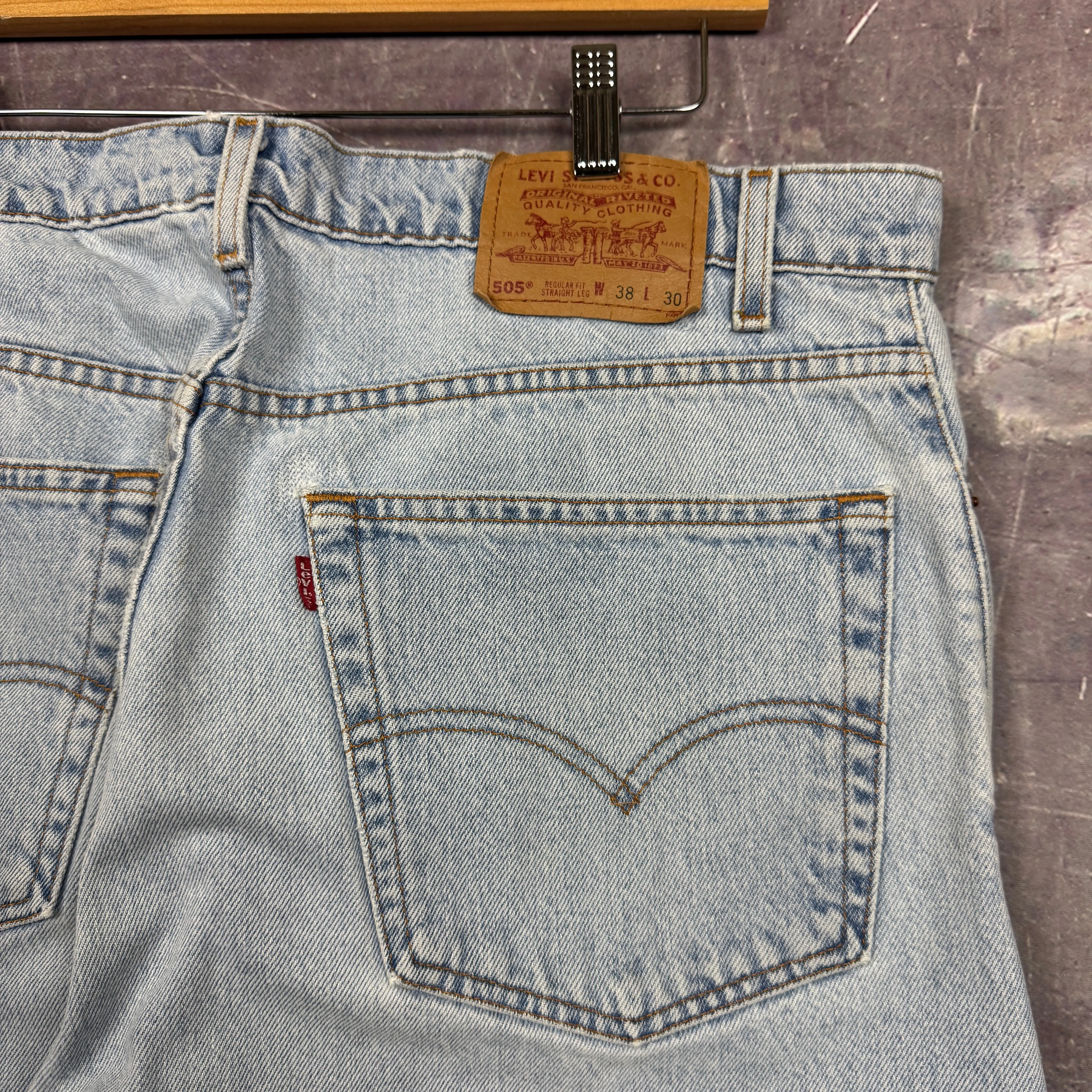 90s Light Wash Levi's 505 Denim Jeans 38x29 2214