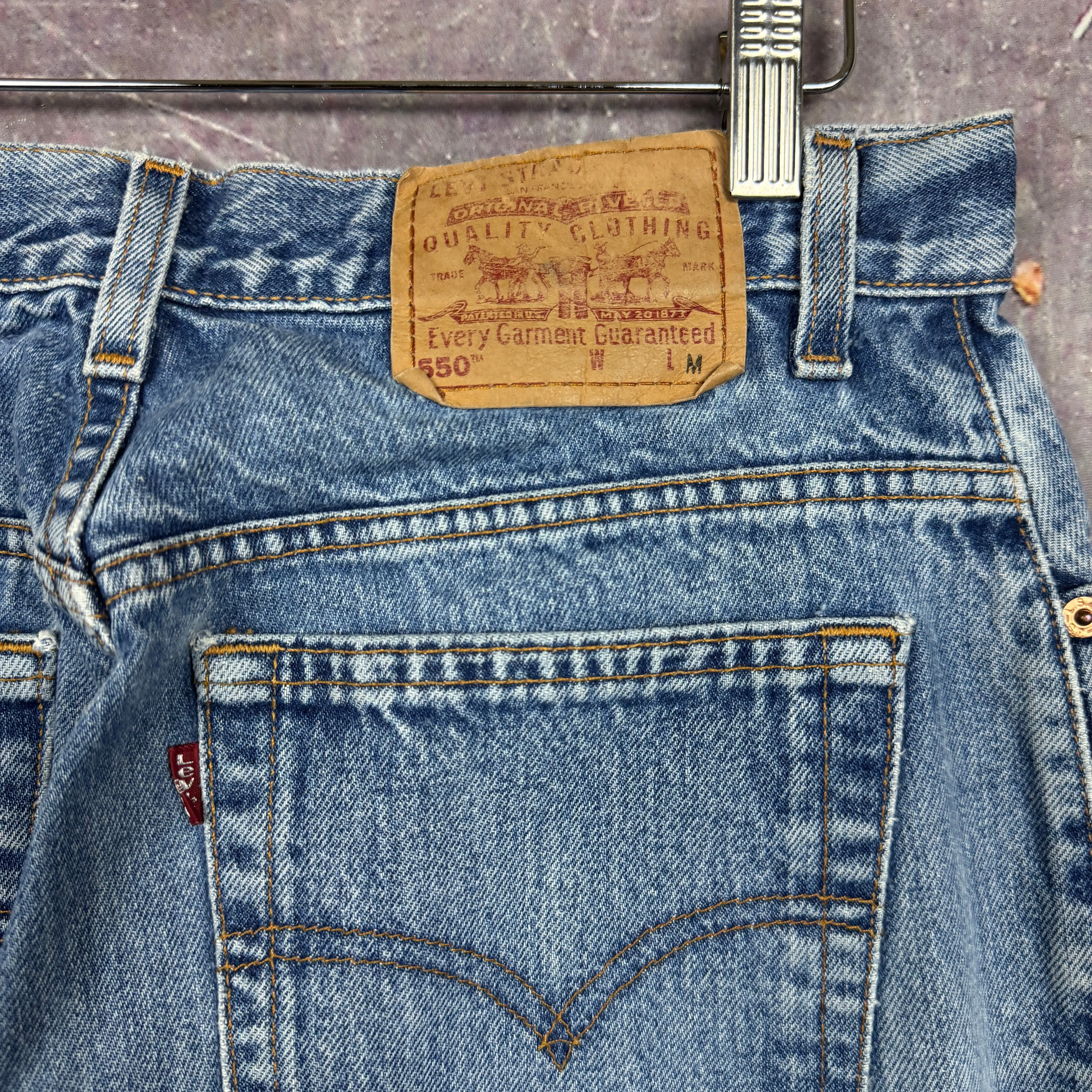90s Light Wash Levi's 550 Denim Jeans 30x31.5 0749
