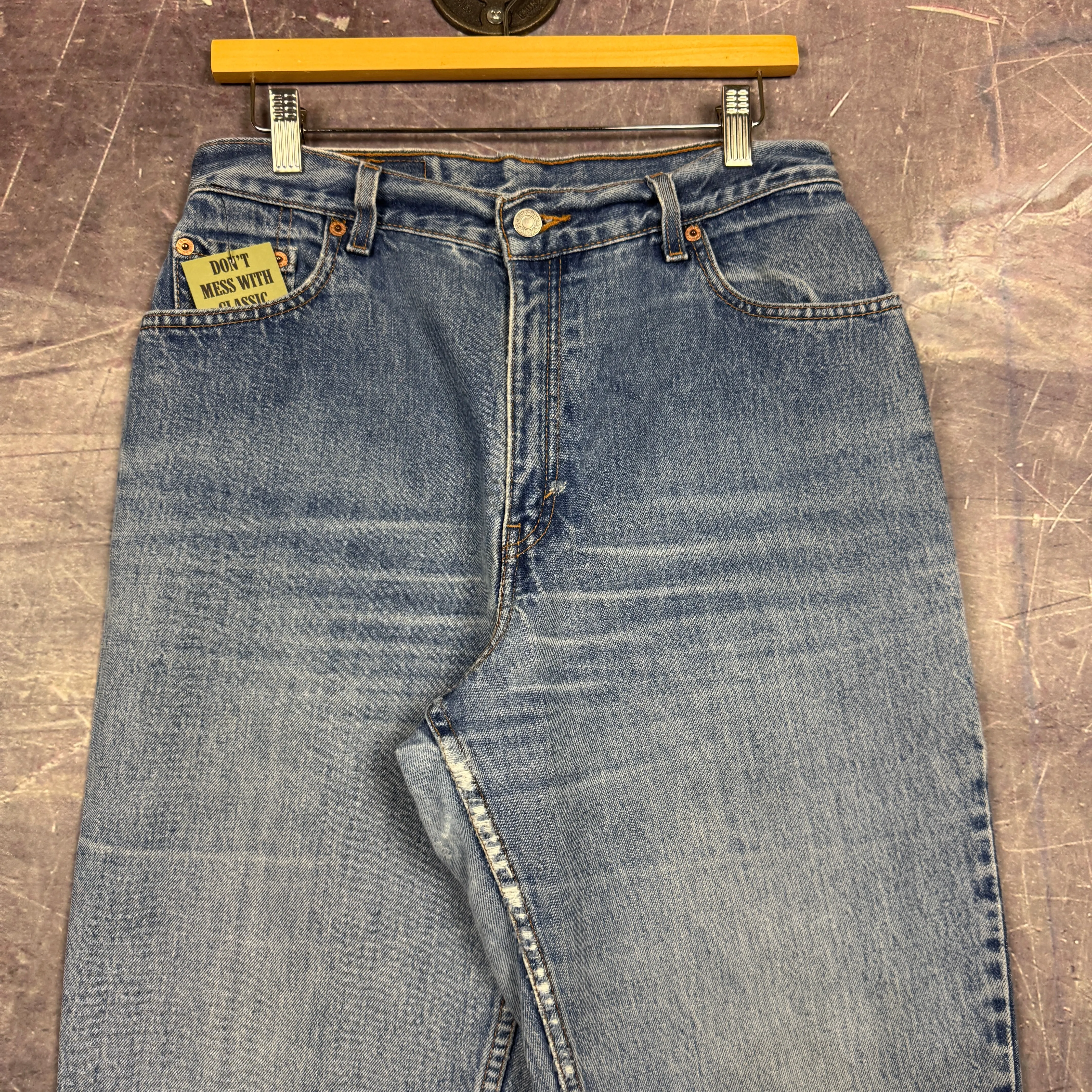 90s Light Wash Levi's 550 Denim Jeans 30x31.5 0749