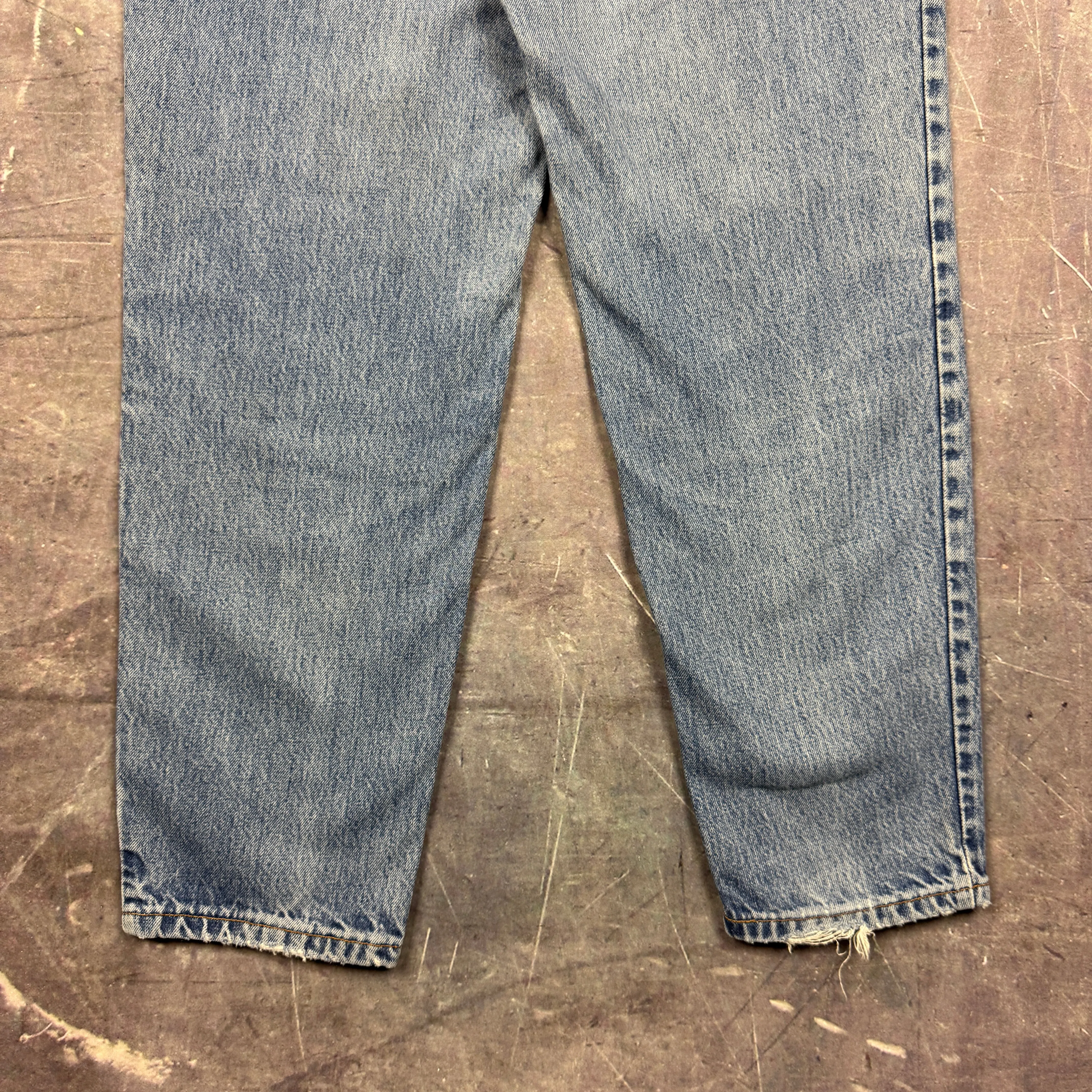 90s Light Wash Levi's 550 Denim Jeans 30x31.5 0749