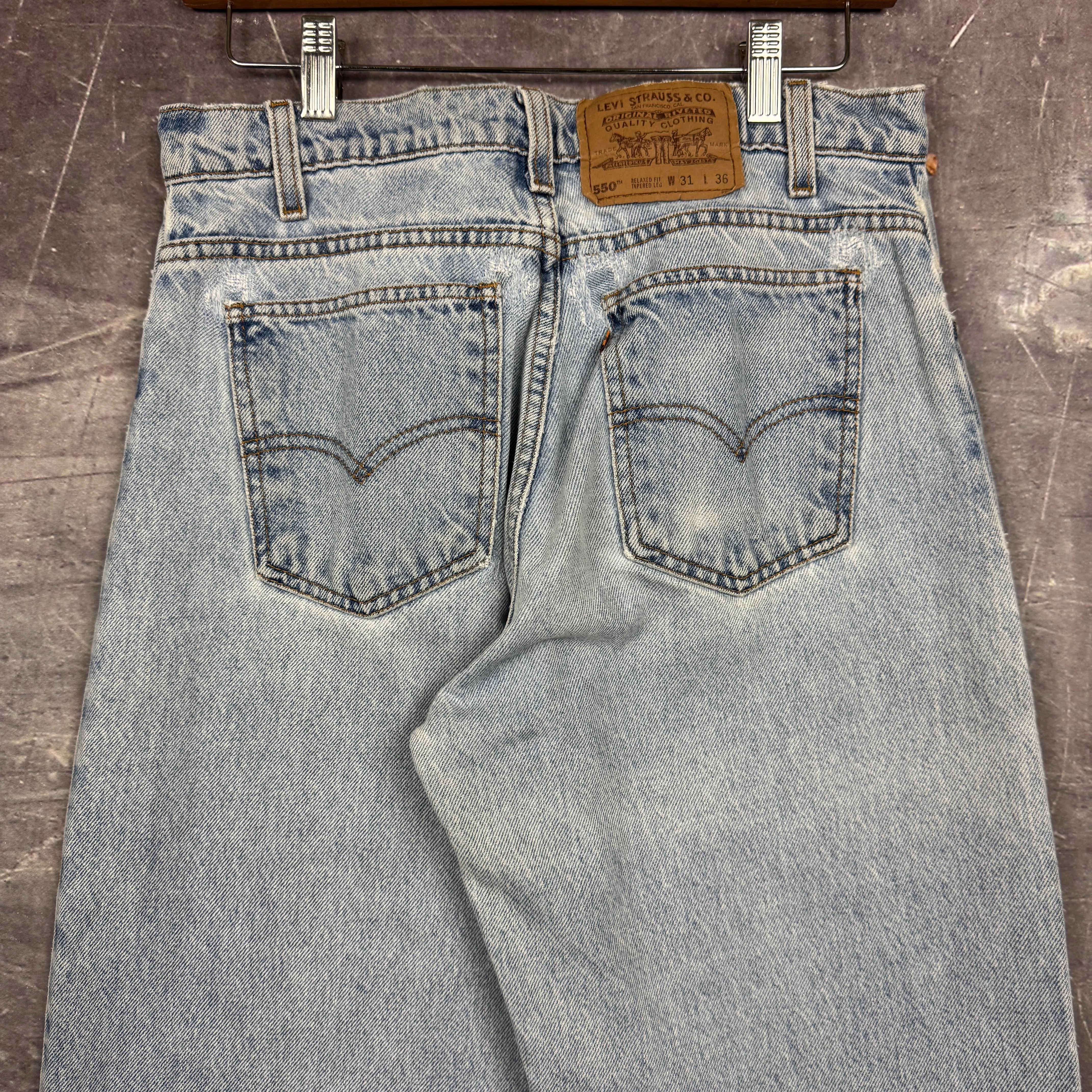 90s Light Wash Orange Tab Levi's 550 Denim Jeans 30x35 0671