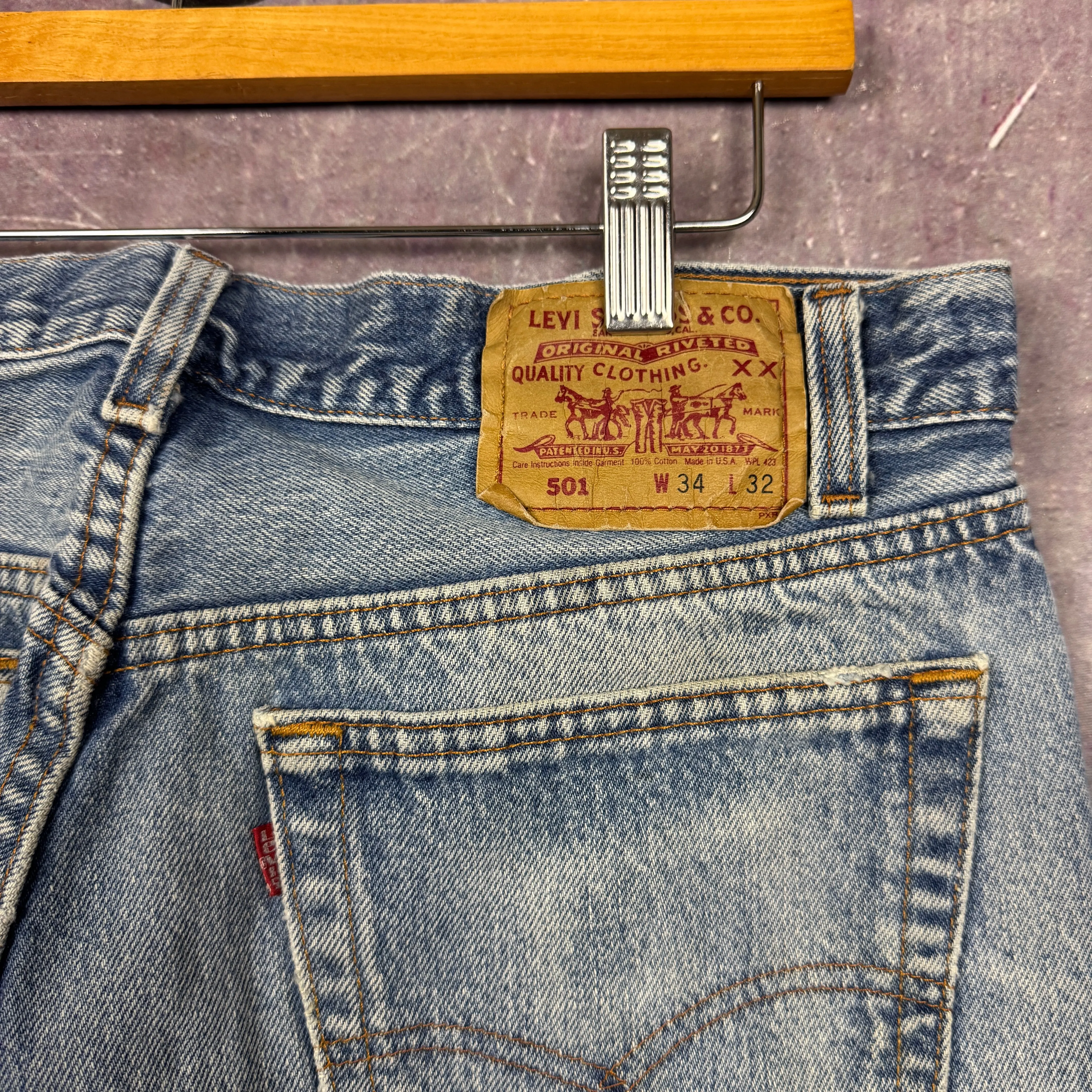 90s Lights Wash Levi's 501 XX Denim Jeans 32x31 2067