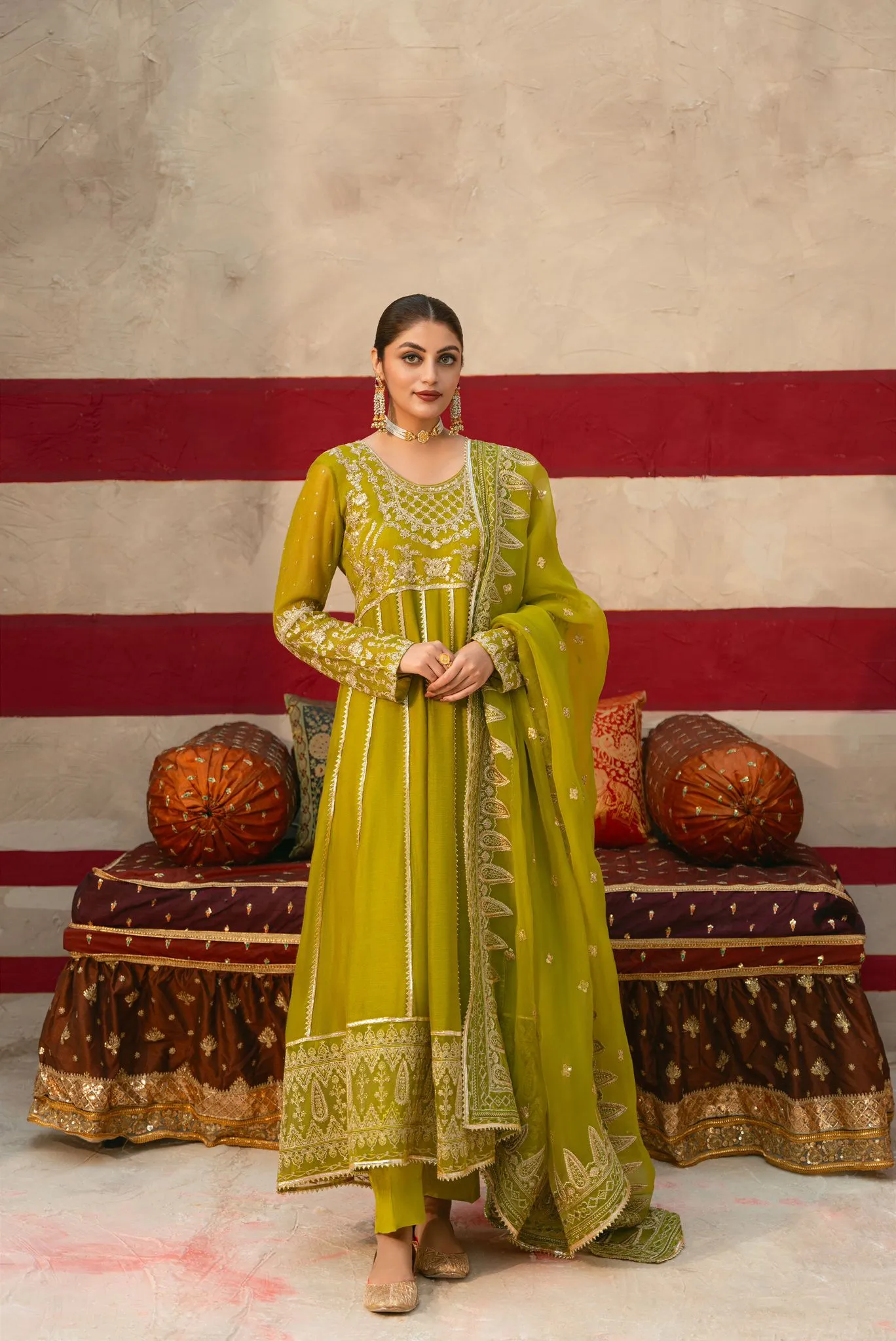 Mehndi Green Pishwas