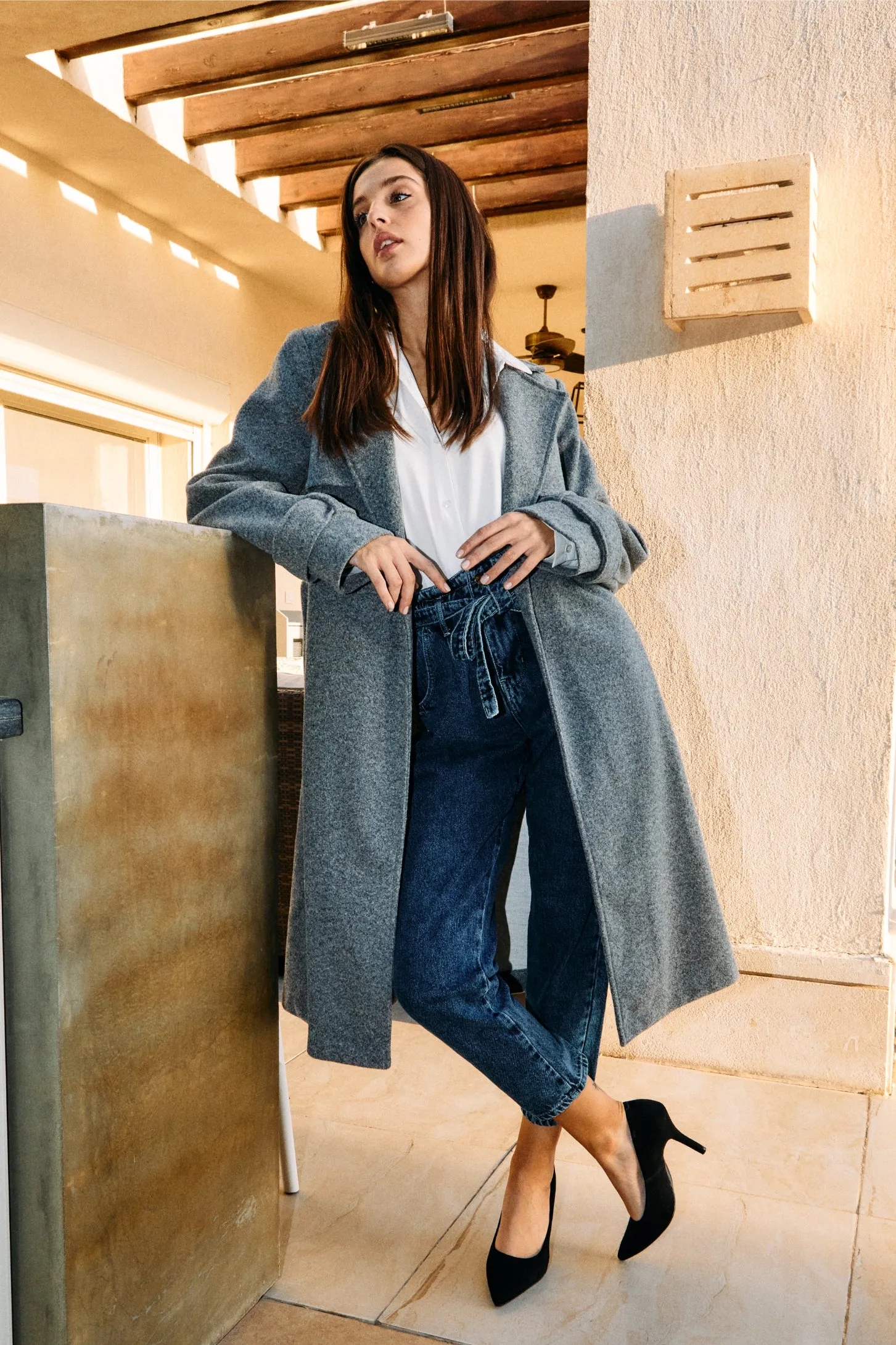 NAVY BELTED PAPERBAG JEANS