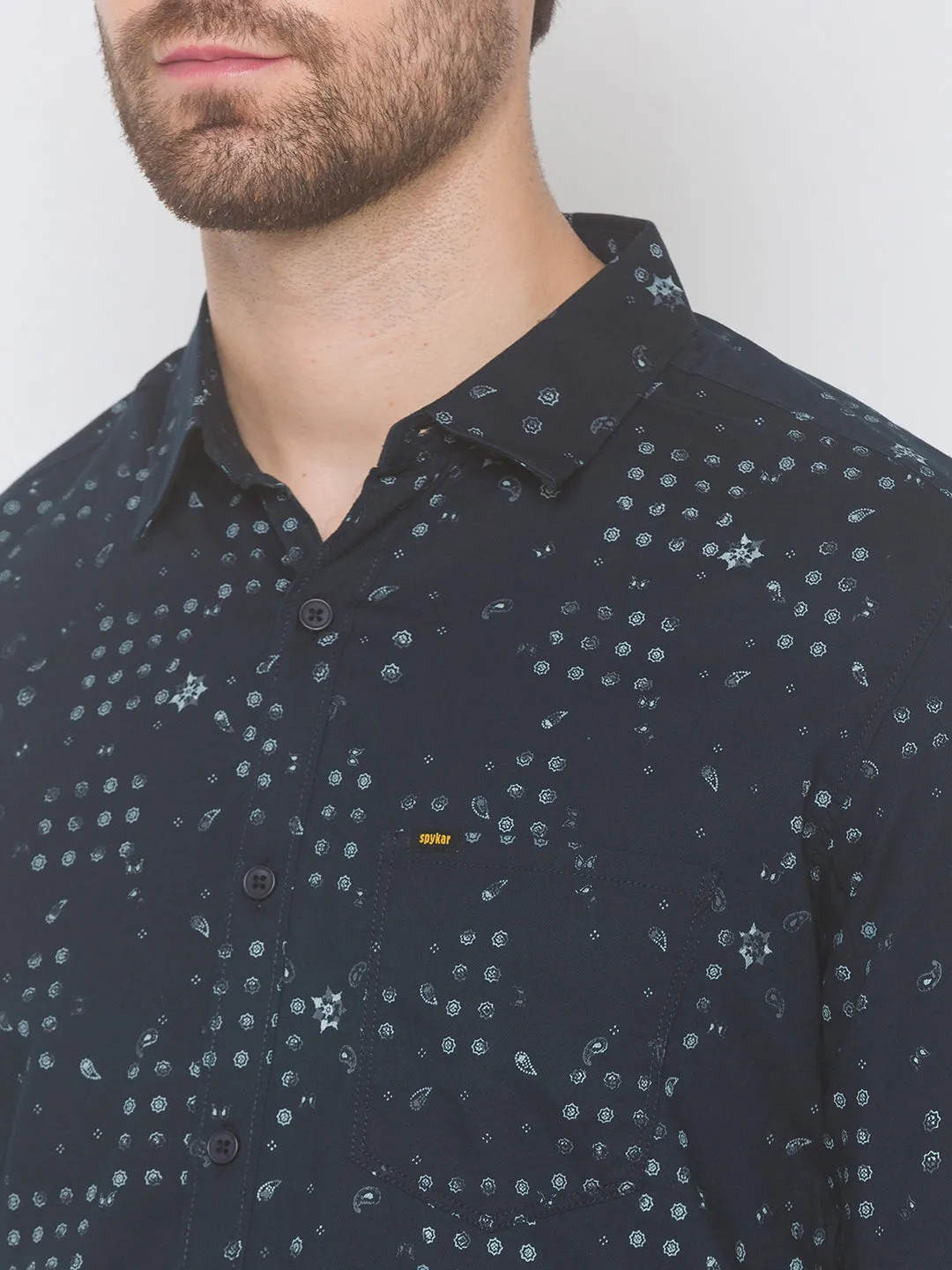 Spykar Slim Fit Men Navy Blue Cotton Shirts (Uniqlo)