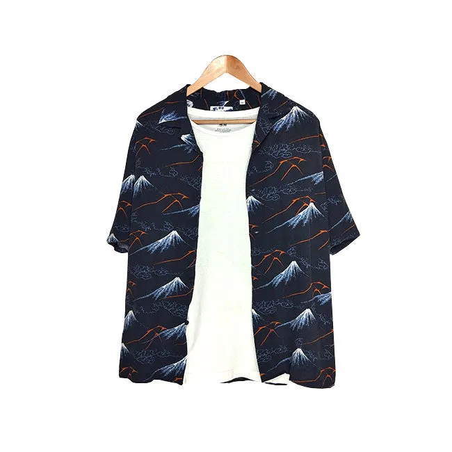 UNIQLO hawaiian shirt