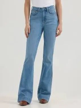 Wrangler Women's Beth Light Wash Trouser