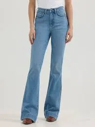 Wrangler Women's Beth Light Wash Trouser