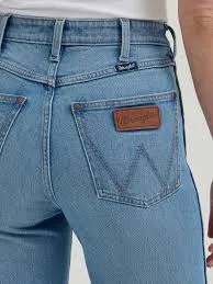 Wrangler Women's Beth Light Wash Trouser